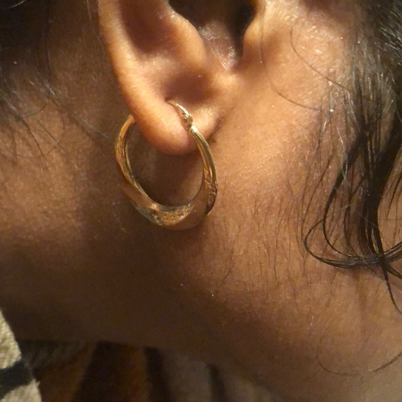 NWT 10K tri-colored gold earrings - Picture 6 of 8